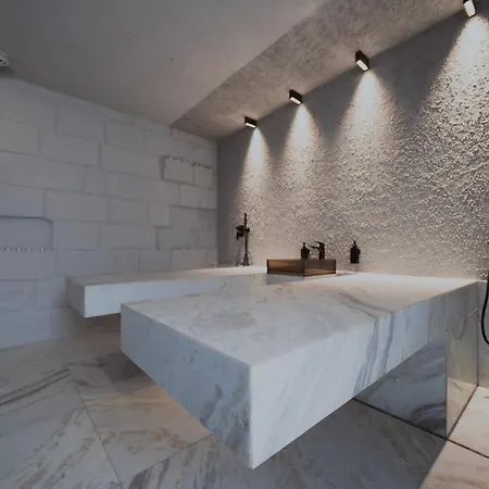 Elementi Boutique & Malta Hotel 5*