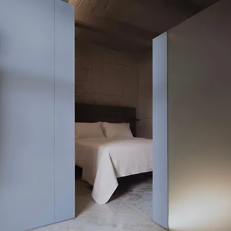 Elementi Boutique & Malta Hotel 5*
